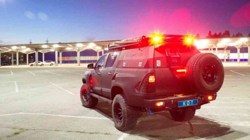 Кунг экспедиционный трехдверный IV поколения - Toyota Hilux. — изображение 5