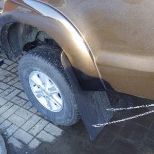 Брызговики (широкие) с выносом 50мм Toyota Hilux 2011-2013